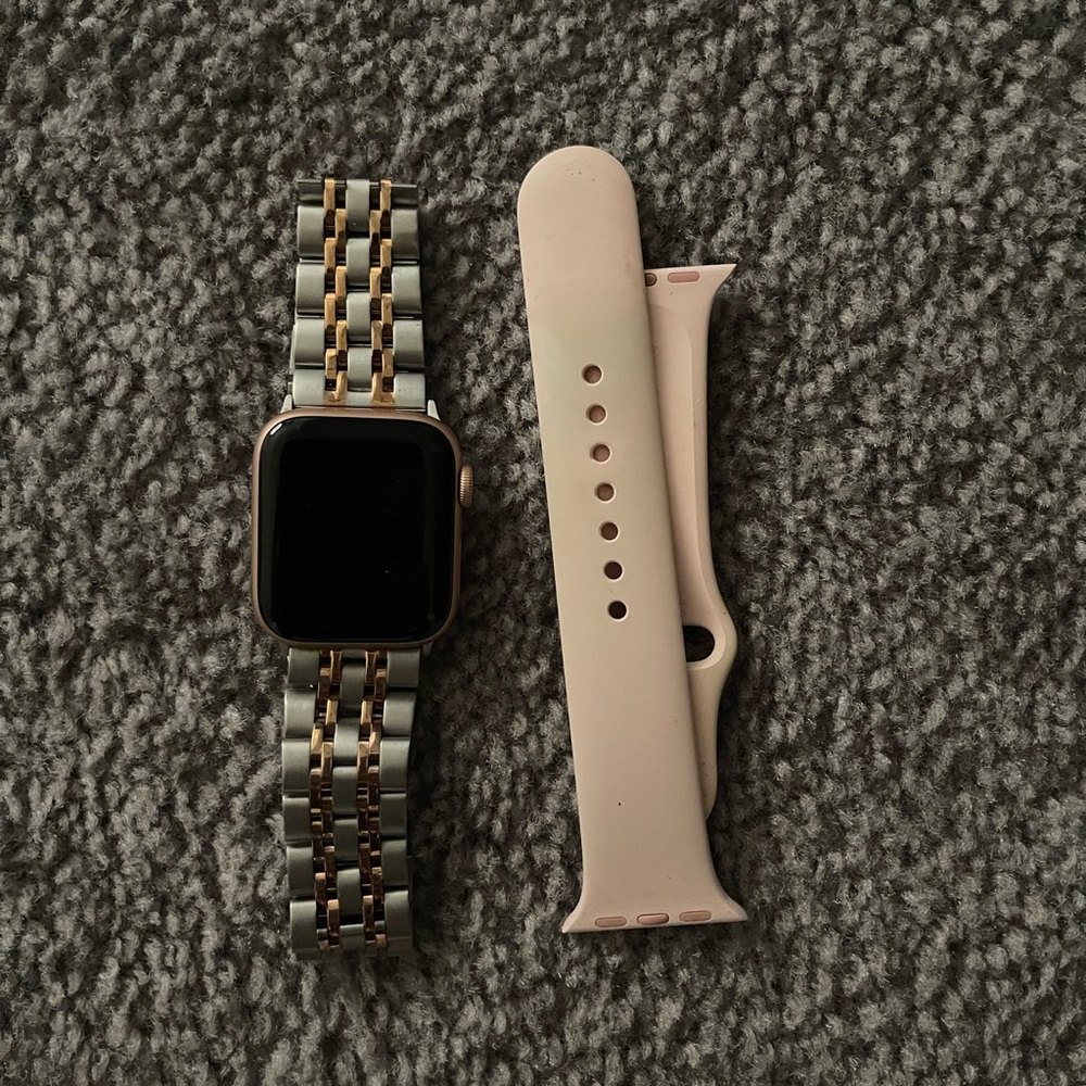 40mm Apple Watch Series 4